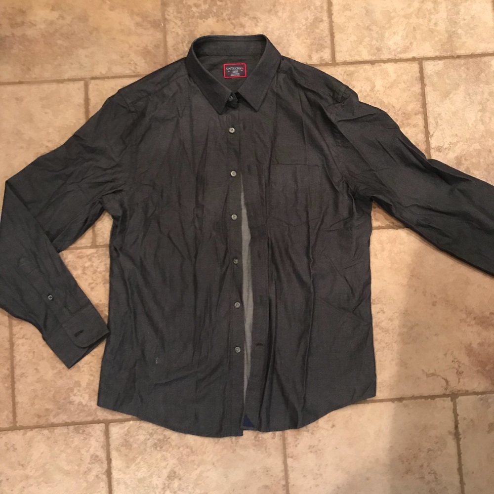 Men’s UNtuckIt button down shirt